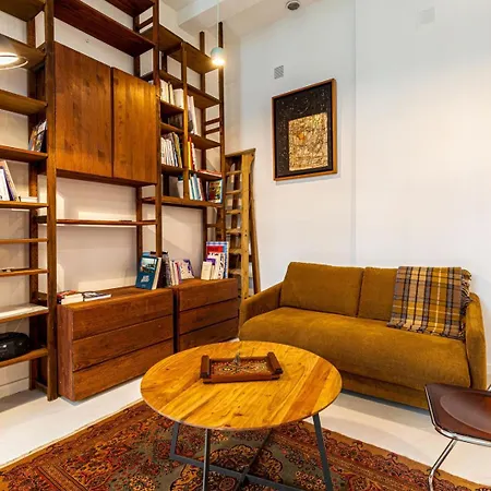 Guestready - Midcentury Maisonette In The 10th