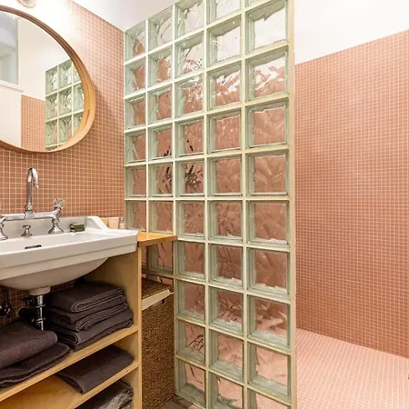 شقة Guestready - Midcentury Maisonette In The 10th باريس